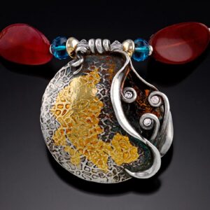 Lentil pendant with watermelon jade ***