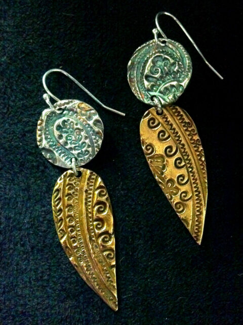 Paisley drop earrings ***